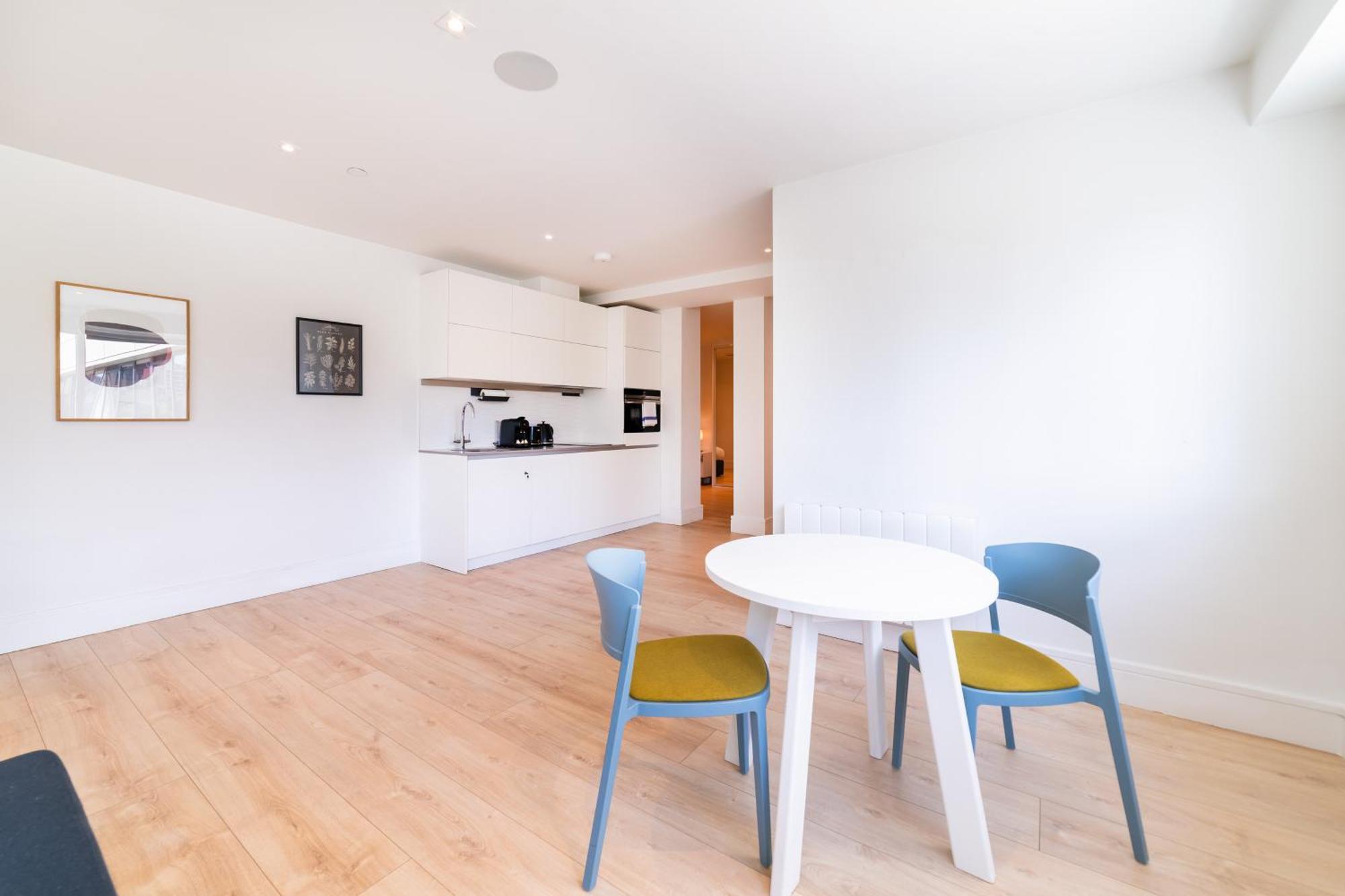 Stylish Retreats On Olympic Way Apartman London Kültér fotó