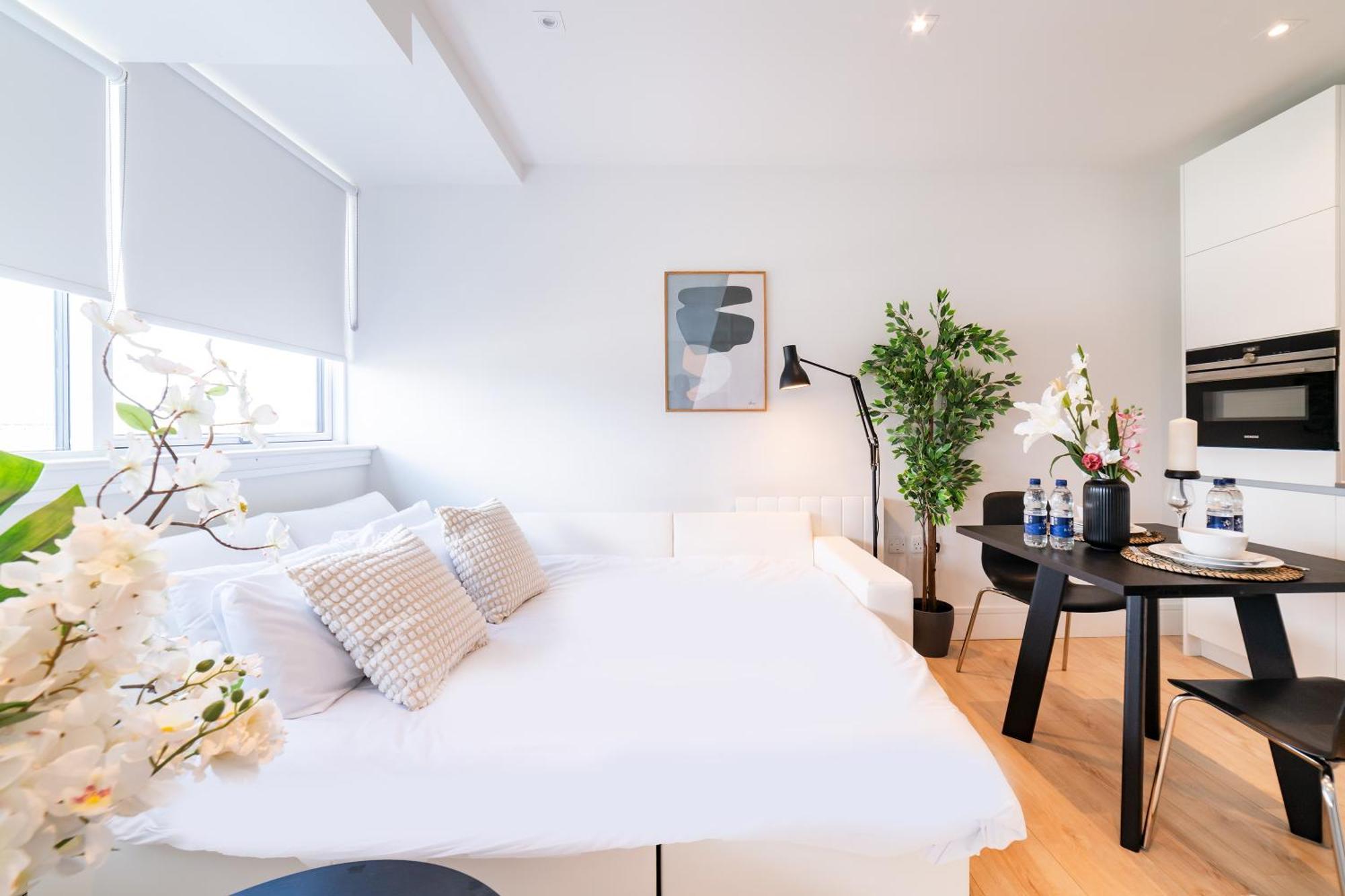 Stylish Retreats On Olympic Way Apartman London Kültér fotó