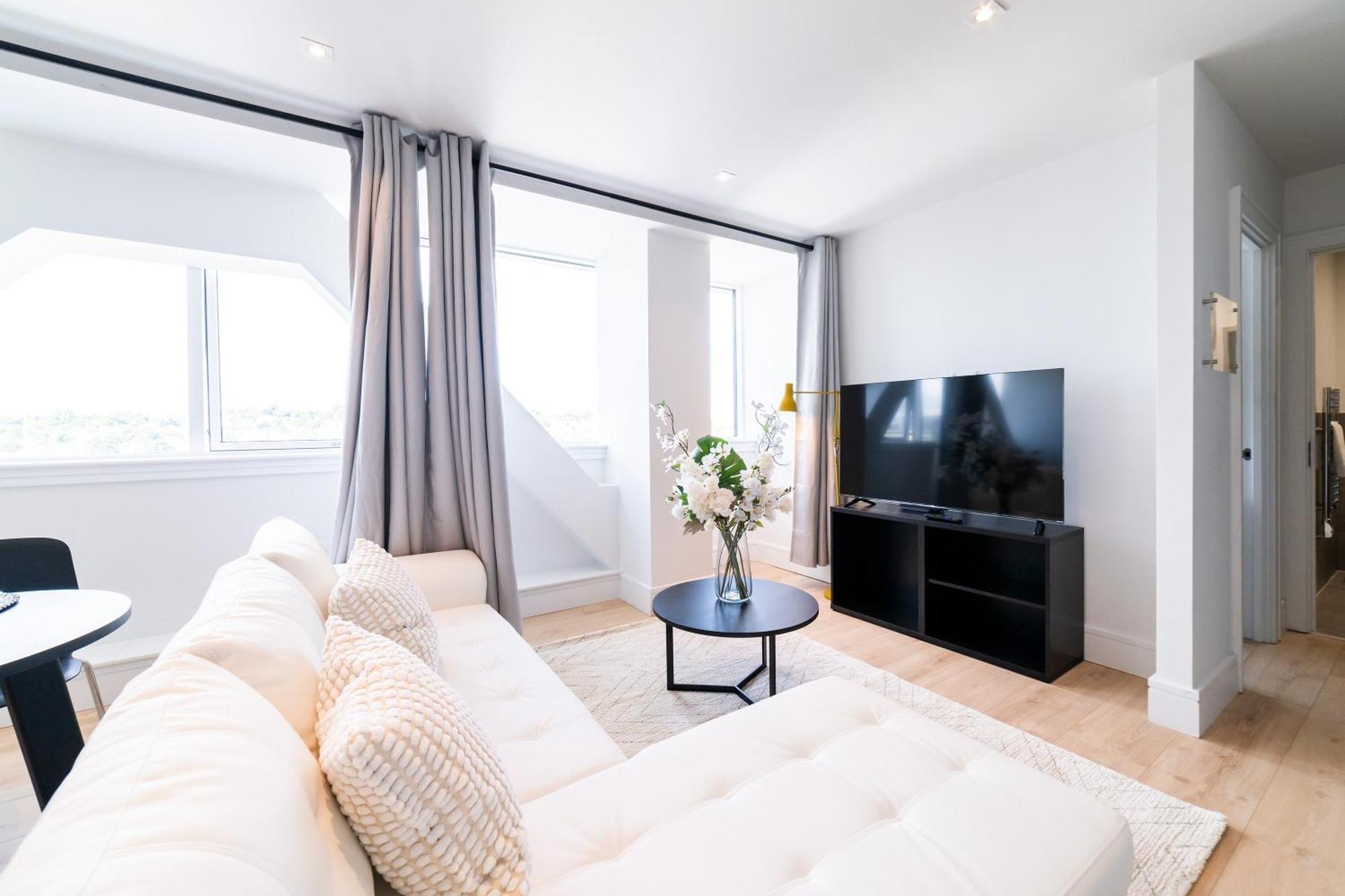 Stylish Retreats On Olympic Way Apartman London Kültér fotó