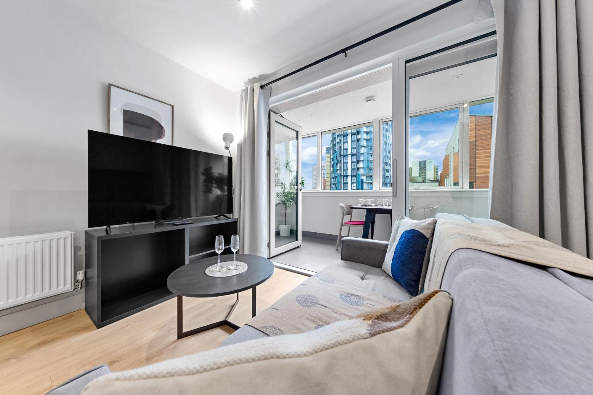 Stylish Retreats On Olympic Way Apartman London Kültér fotó
